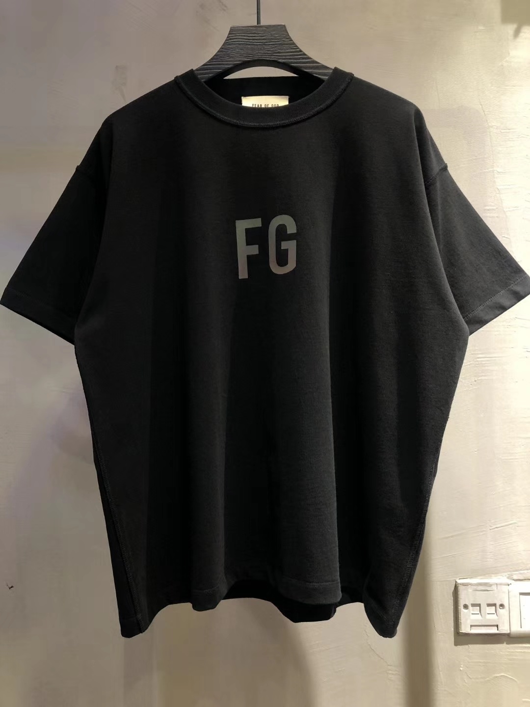 SOLD OUT FEAR OF GOD 6TH FG logo TEE