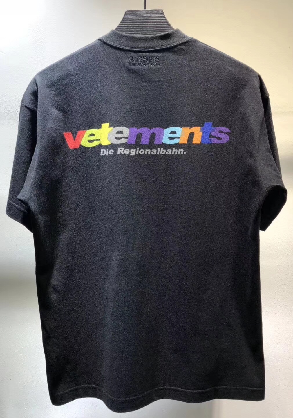 SOLD OUT VETEMENTS Restock