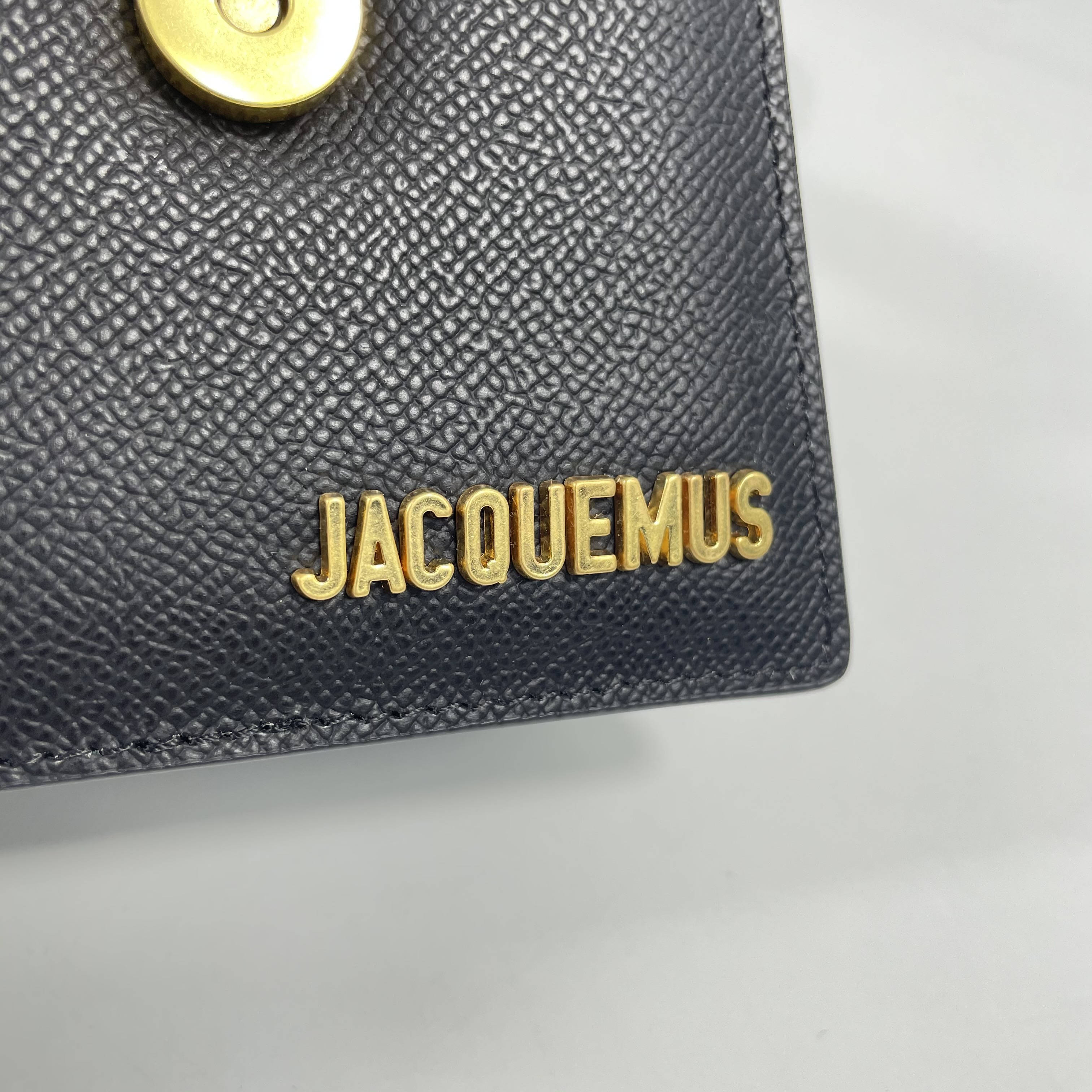 JACQUEMUS 03