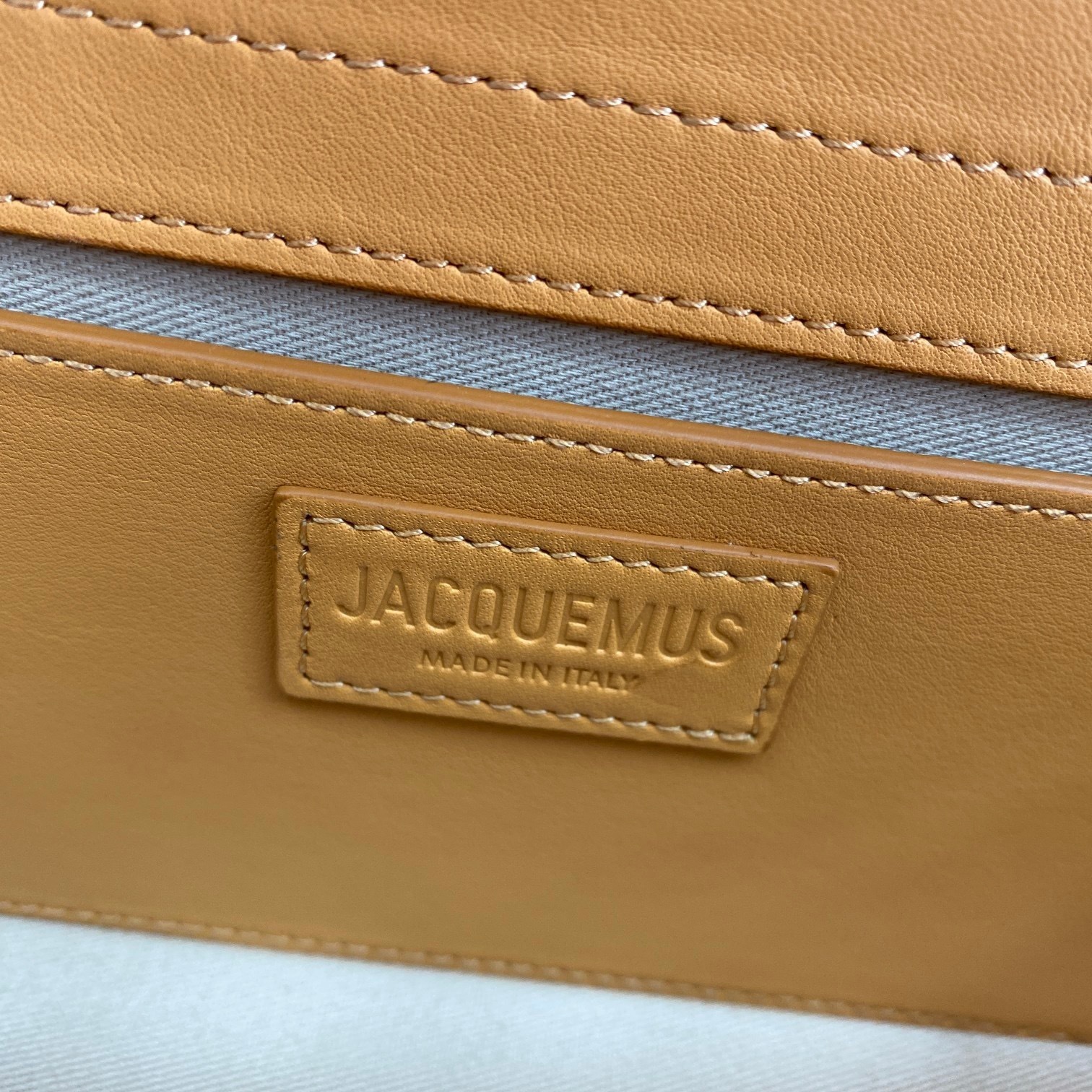 JACQUEMUS 120