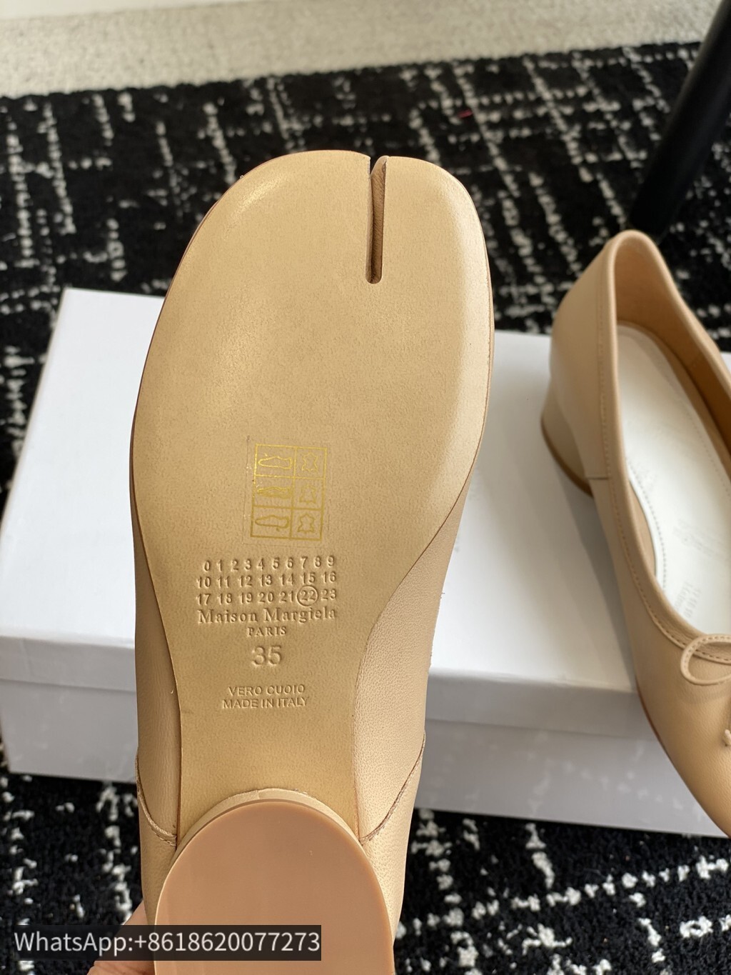 Maison Margiela MM6 Tabi Woman Split toe shoes