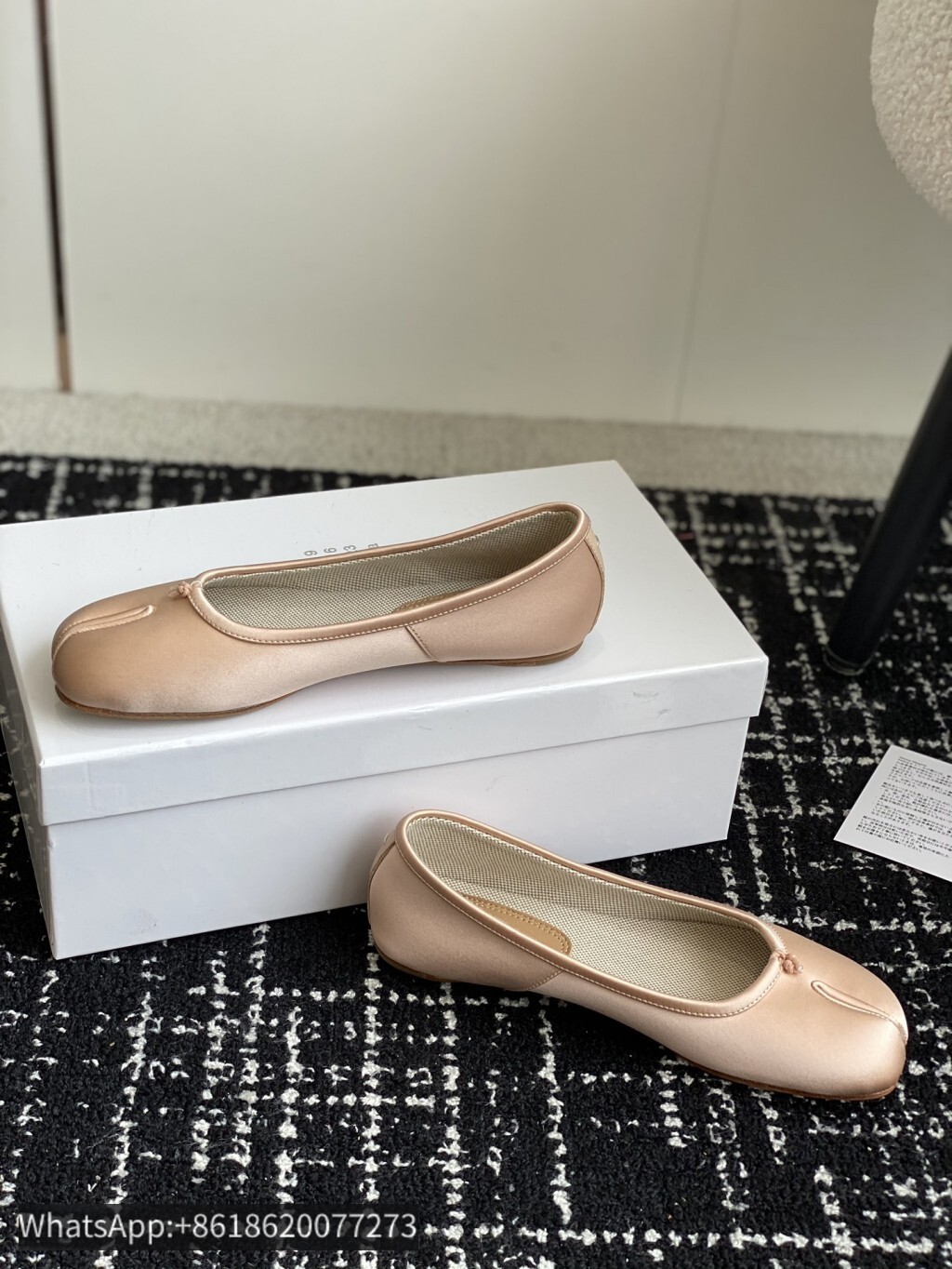 Maison Margiela MM6 Tabi Woman Split toe shoes