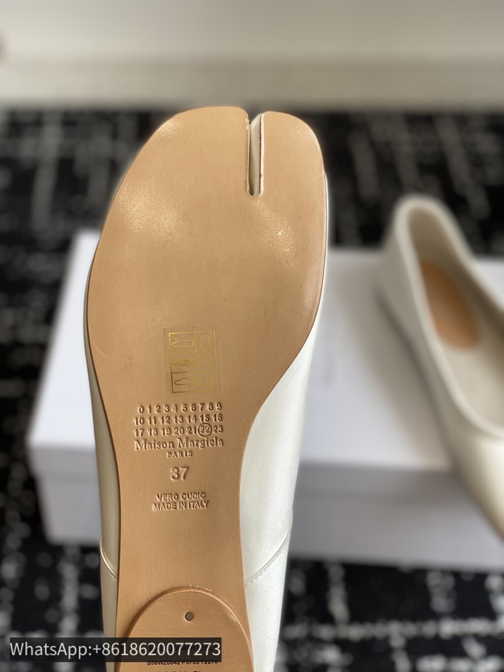 Maison Margiela MM6 Tabi Woman Split toe shoes