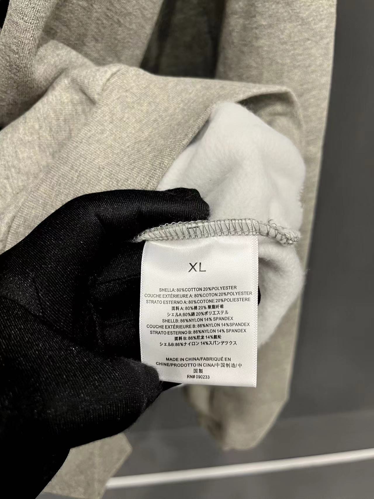 FOG342 FOG Essential Hoodie 260CNY